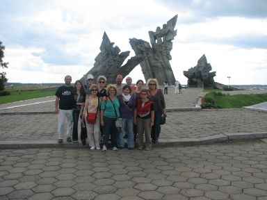 
The Ninth fort-outside-Kaunas-Lithuania-The group-museum-horror-war-occupation-Chiune Sugihara   
   


    