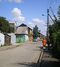 
The Suburb-Slovodka-Jews-outside-centre-Kaunas-Esther-child-large family-Jewish community  
רובע סלובודקה בקובנה ליטא   