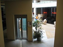 
The Hotel-The lobby-The group-Klaipeda-Vilnius-Lithuania-in front of the cathedral  
מלון קלייפדה בוילנה ליטא 